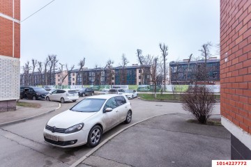 Фото №2: Торговое помещение 64 м² - Берёзовый, мкр. жилой комплекс Прогресс, ул. имени А.Н. Лодыгина, 3