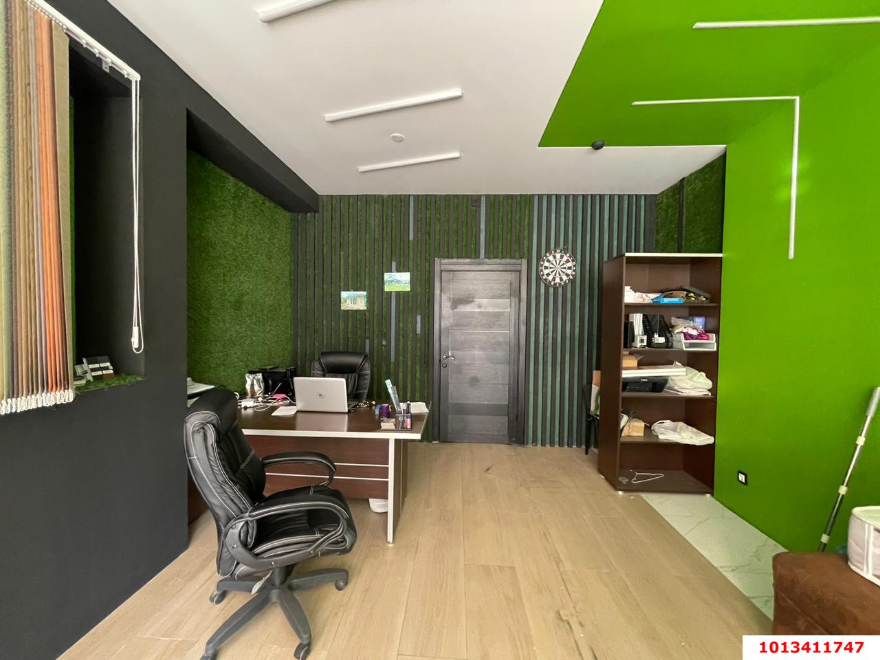 Фото №1: Торговое помещение 40 м² - Краснодар, жилой комплекс Выше, ул. Евгении Жигуленко, 25к2