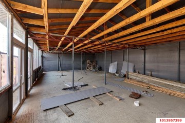 Фото №2: Торговое помещение 100 м² - Краснодар, мкр. Славянский, ул. Красных Партизан, 1Б