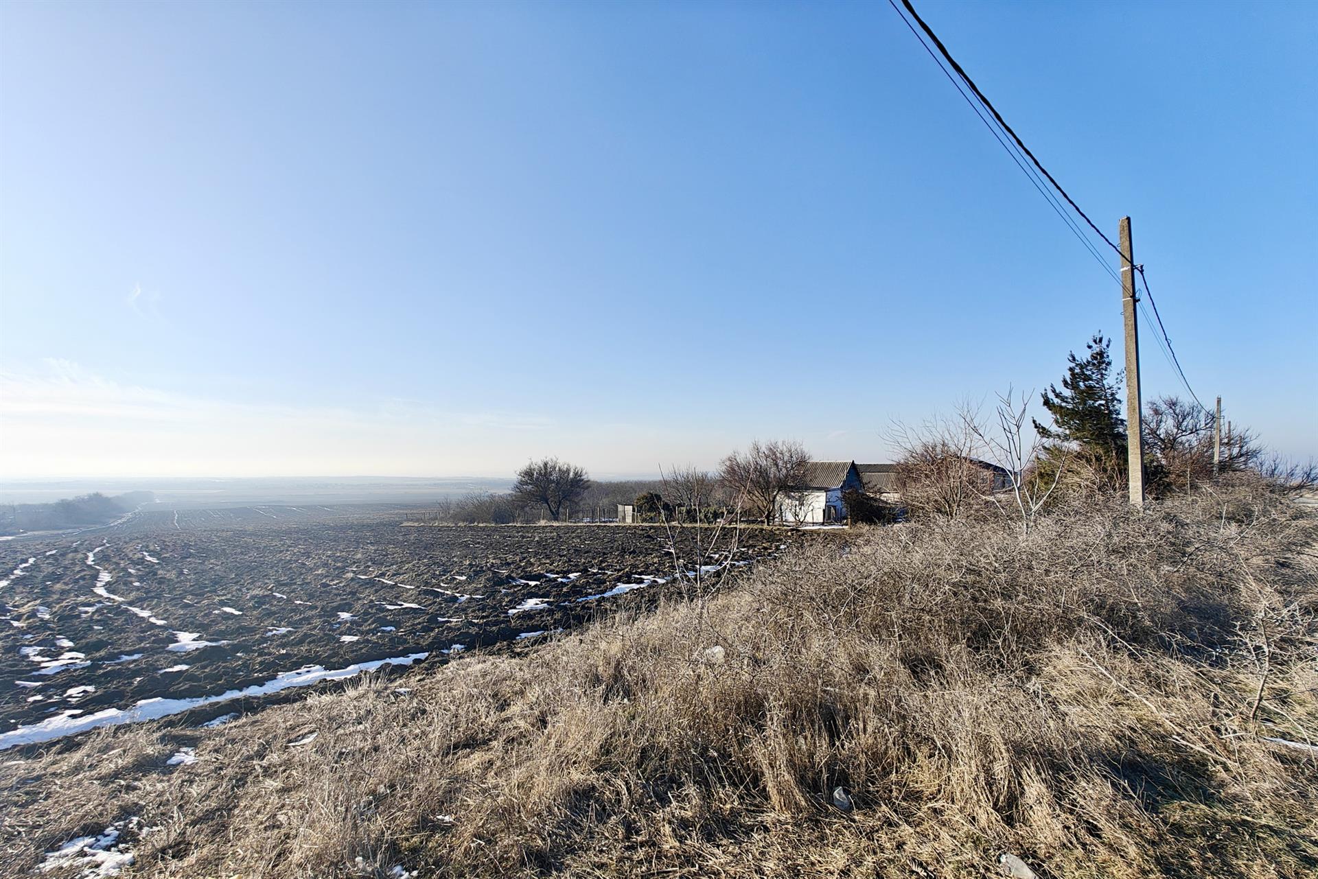 Фото №3: Коммерция 222 м² - Красная Скала, ул. Северная, 1