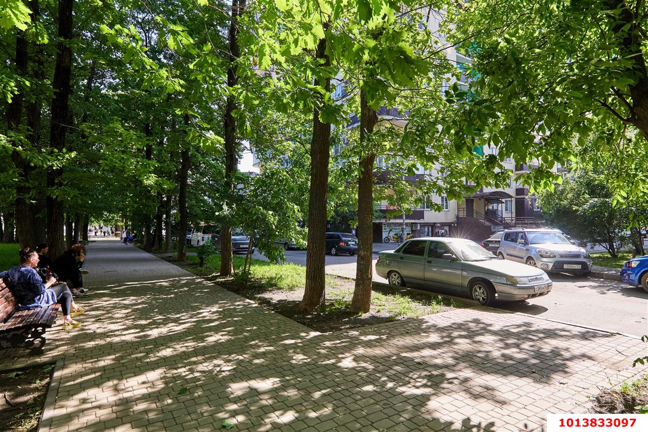 Фото №10: 1-комнатная квартира <span class="whitespace-nowrap">50 м²</span>, <span class="whitespace-nowrap">1/16 эт.</span> - Краснодар, Прикубанский внутригородской округ, мкр. Восточно-Кругликовский, ул. им. Героя Яцкова И.В., 6