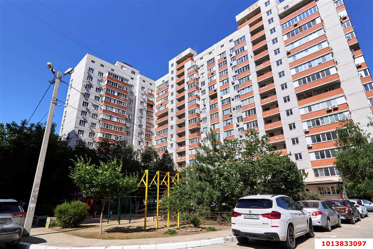 Фото №2: 1-комнатная квартира <span class="whitespace-nowrap">50 м²</span>, <span class="whitespace-nowrap">1/16 эт.</span> - Краснодар, Прикубанский внутригородской округ, мкр. Восточно-Кругликовский, ул. им. Героя Яцкова И.В., 6