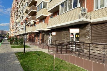 Фото №3: Торговое помещение 66 м² - Краснодар, мкр. жилой комплекс Премьера, ул. Автолюбителей, 1/7к1