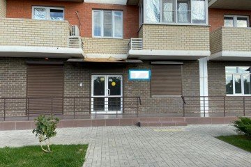 Фото №2: Торговое помещение 66 м² - Краснодар, мкр. жилой комплекс Премьера, ул. Автолюбителей, 1/7к1
