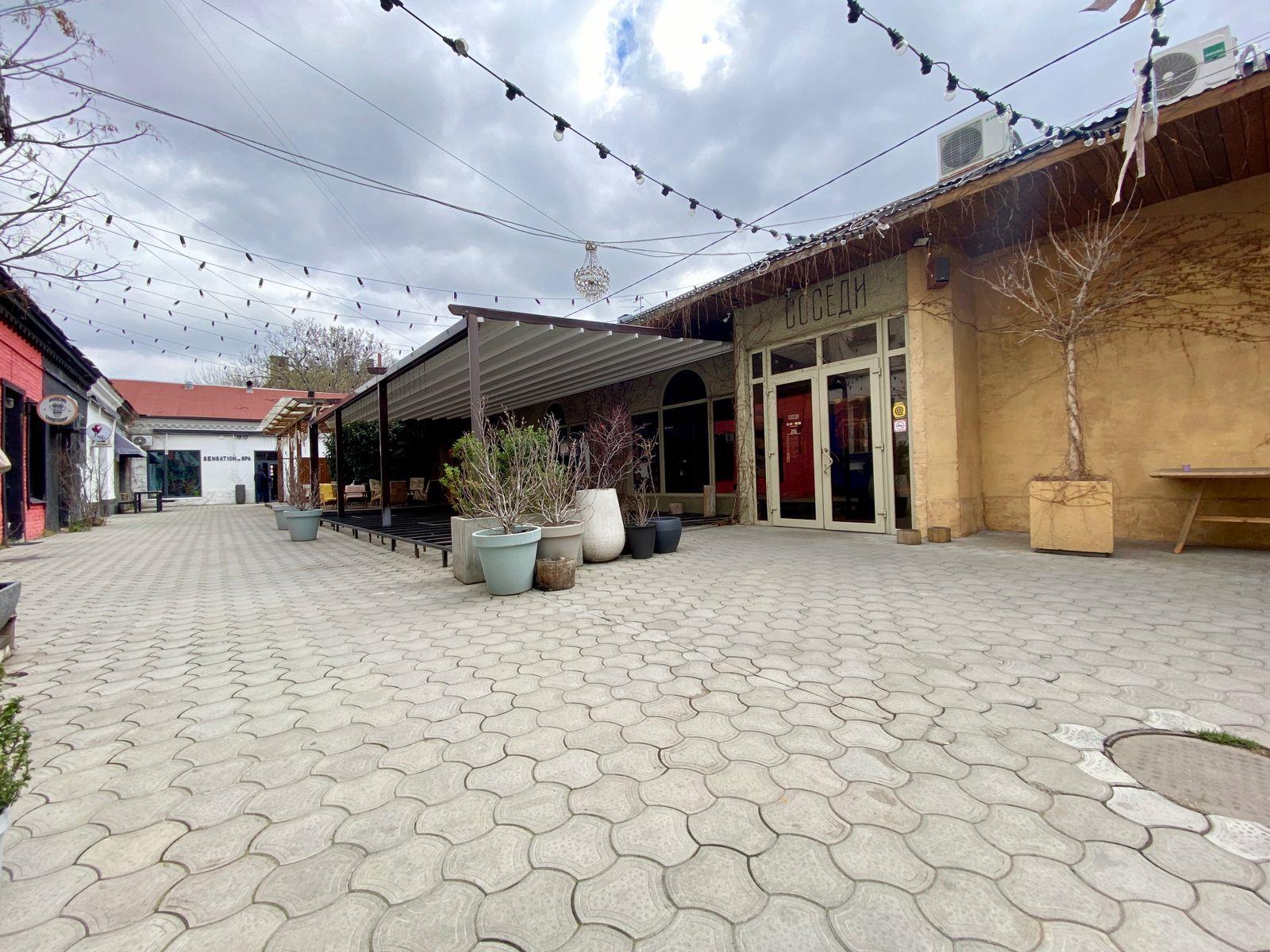 Фото №10: Коммерция 24 м² - Краснодар, Центральный внутригородской округ, мкр. Центральный, ул. Красная, 100