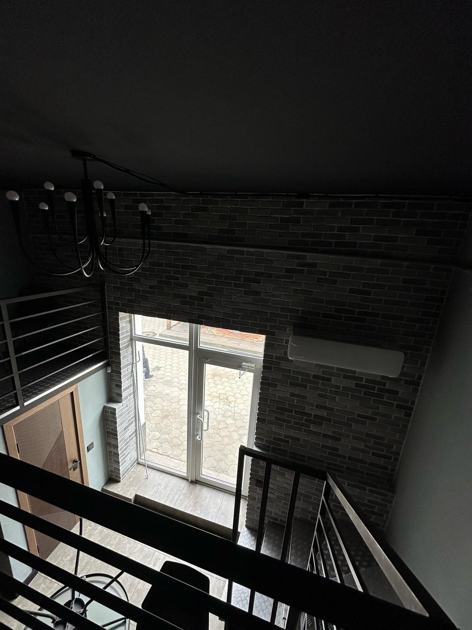 Фото №6: Коммерция 24 м² - Краснодар, Центральный внутригородской округ, мкр. Центральный, ул. Красная, 100