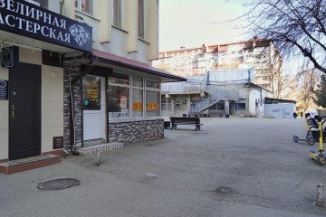 Фото №2: Торговое помещение 20 м² - Краснодар, мкр. Комсомольский, ул. Уральская, 156