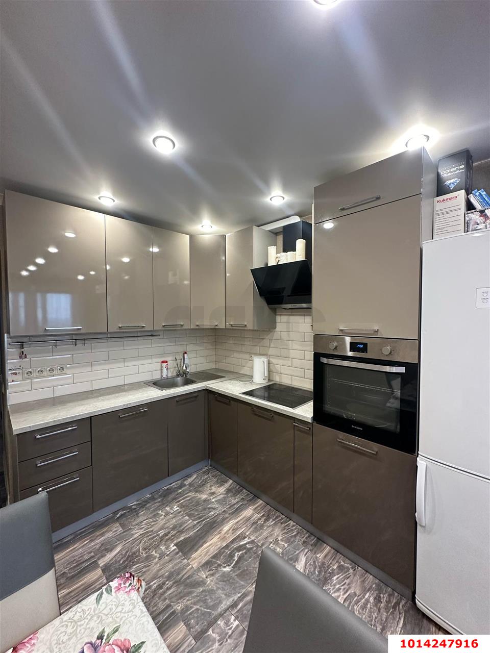 Фото №1: 3-комнатная квартира 76 м² - Краснодар, имени Н.И. Вавилова, мкр. Прикубанский внутригородской округ, ул. Вавилова, 18