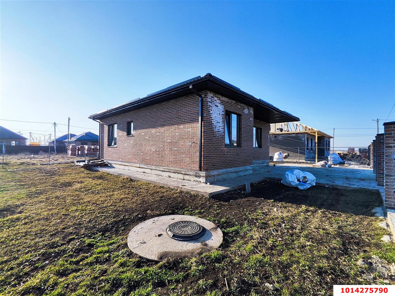 Фото №1: Дом 87 м² + 5 сот. - Новотитаровская, ул. Краснодарская, 139