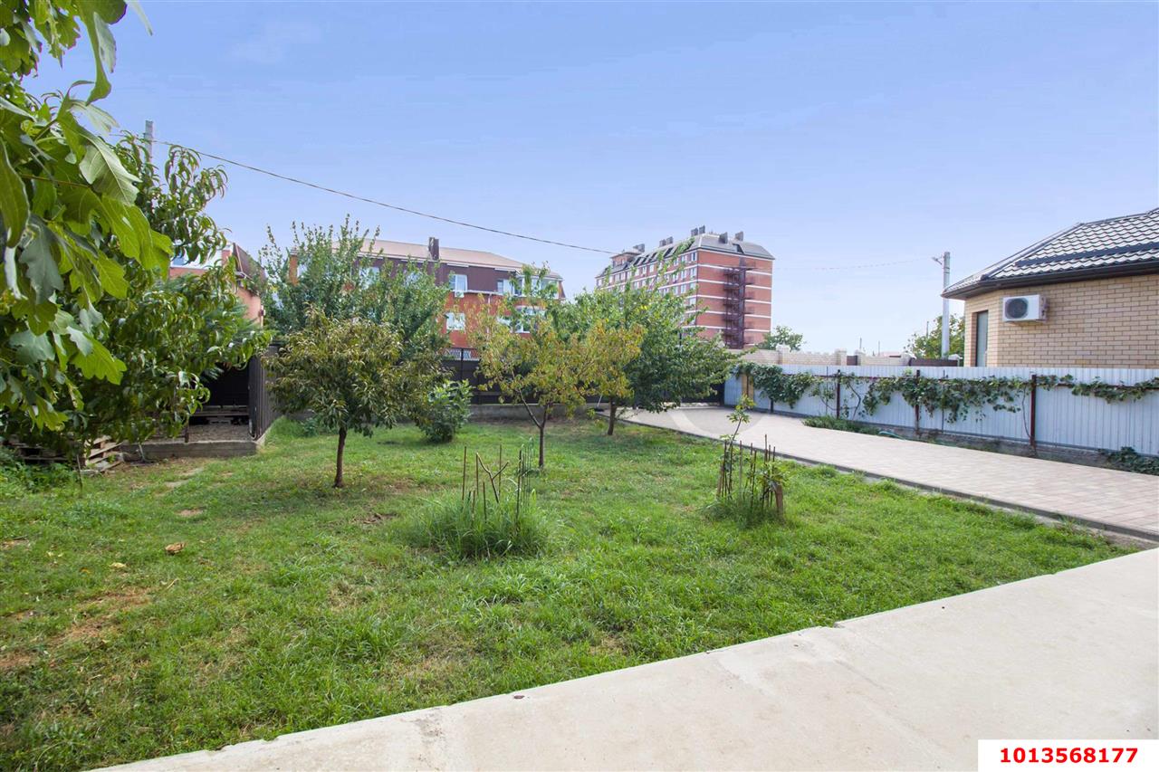 Фото №1: Дом 181 м² + 4 сот. - Новая Адыгея, ул. Красная, 25/5