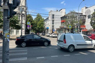 Фото №4: Торговое помещение 50 м² - Краснодар, мкр. Западный внутригородской округ, ул. Красная, 93