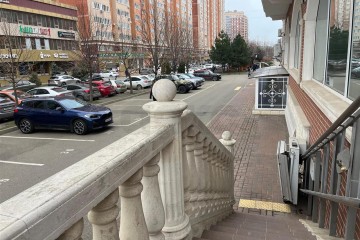 Фото №3: Торговое помещение 702 м² - Краснодар, мкр. Панорама, ул. Восточно-Кругликовская, 30/А