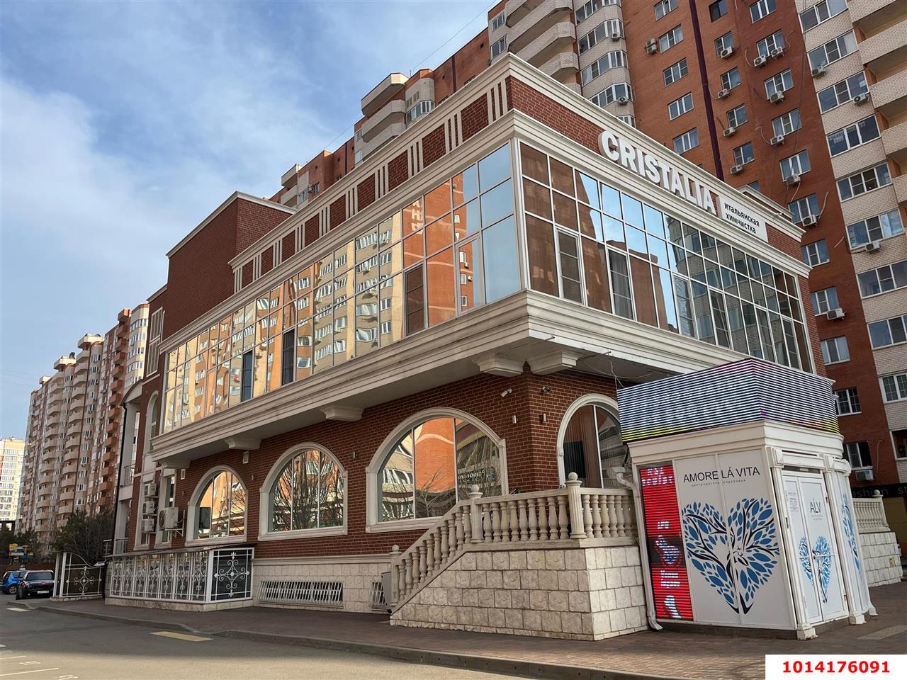 Фото №1: Торговое помещение 702 м² - Краснодар, Панорама, ул. Восточно-Кругликовская, 30/А