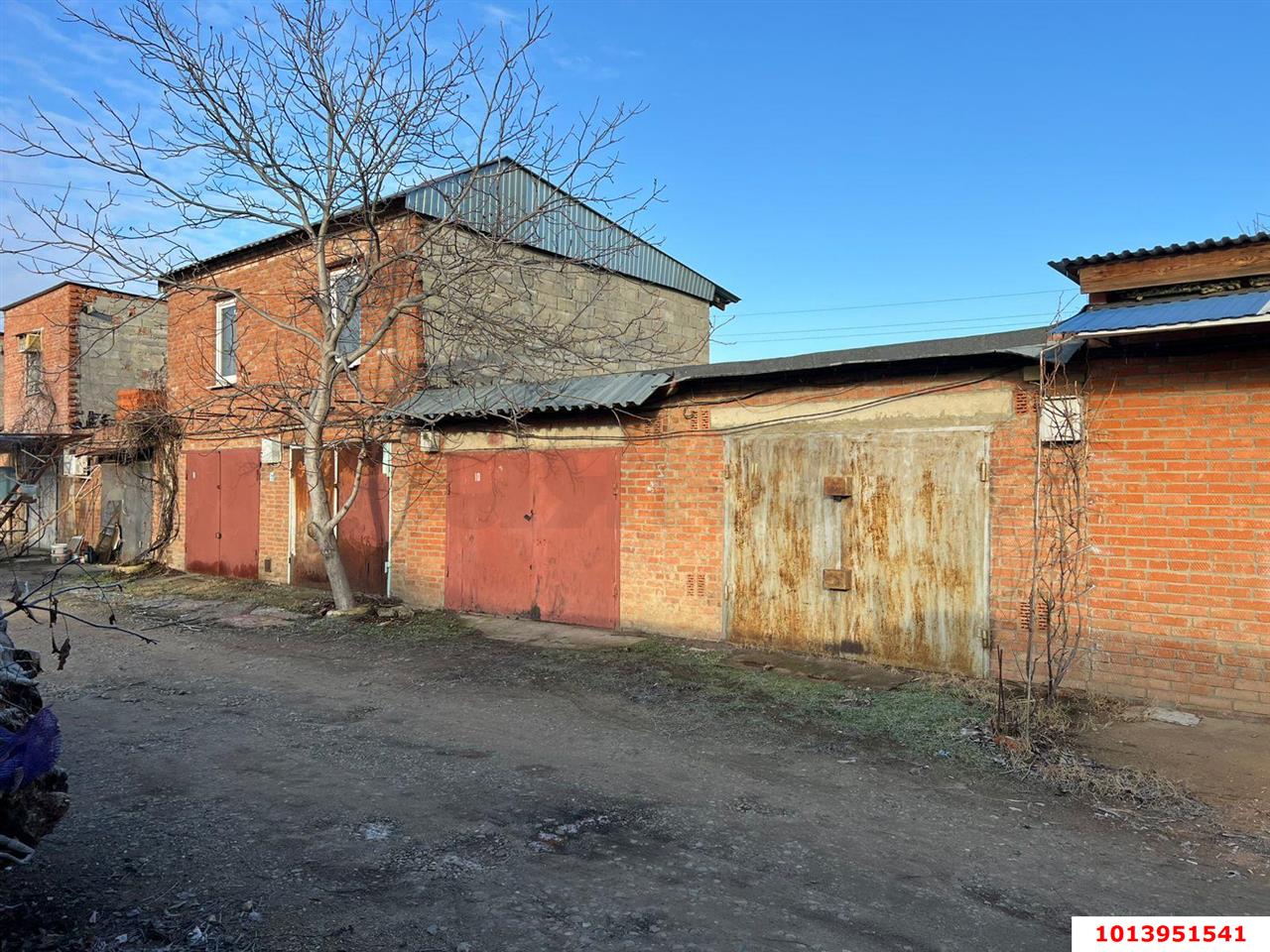 Фото №1: Гараж 30 м² - Краснодар, Карасунский внутригородской округ, ул. имени Дмитрия Благоева, 9/2