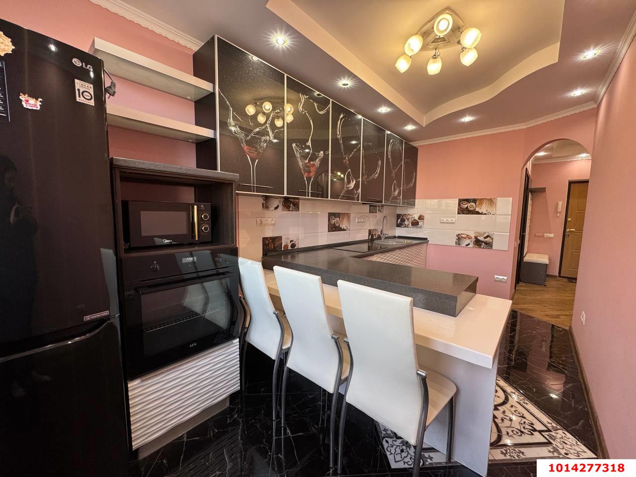 Фото №1: 3-комнатная квартира 62 м² - Краснодар, Западный внутригородской округ, ул. Строителей, 21к3