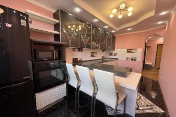 Фото №1: 3-комнатная квартира 62 м² - Краснодар, мкр. Западный внутригородской округ, ул. Строителей, 21к3