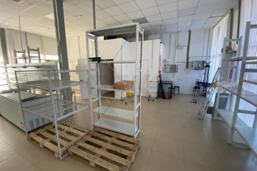 Фото №3: Торговое помещение 269 м² - Краснодар, мкр. Прикубанский внутригородской округ, ул. имени Ивана Лотышева, 1