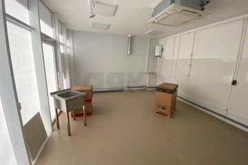 Фото №2: Торговое помещение 269 м² - Краснодар, мкр. Прикубанский внутригородской округ, ул. имени Ивана Лотышева, 1