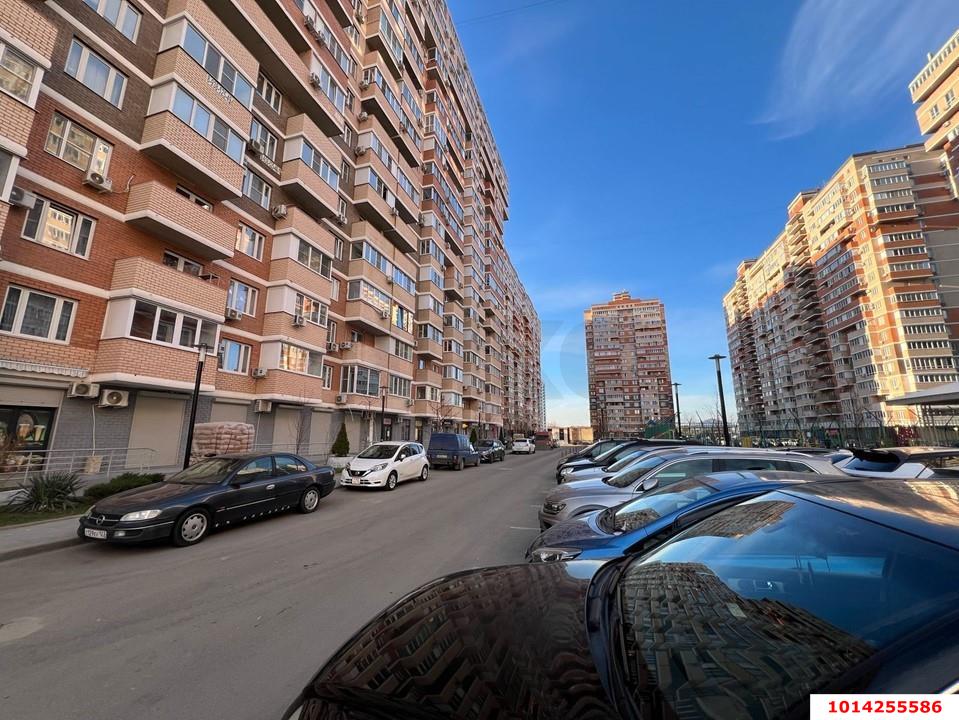 Фото №3: Торговое помещение 62 м² - Краснодар, жилой комплекс Рассвет, ул. Гидростроителей, 63