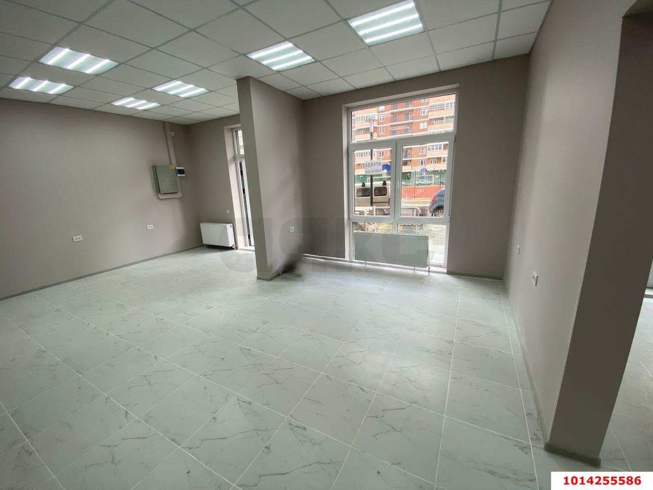 Фото №4: Торговое помещение 62 м² - Краснодар, жилой комплекс Рассвет, ул. Гидростроителей, 63