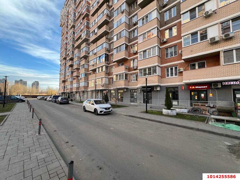 Фото №1: Торговое помещение 62 м² - Краснодар, жилой комплекс Рассвет, ул. Гидростроителей, 63