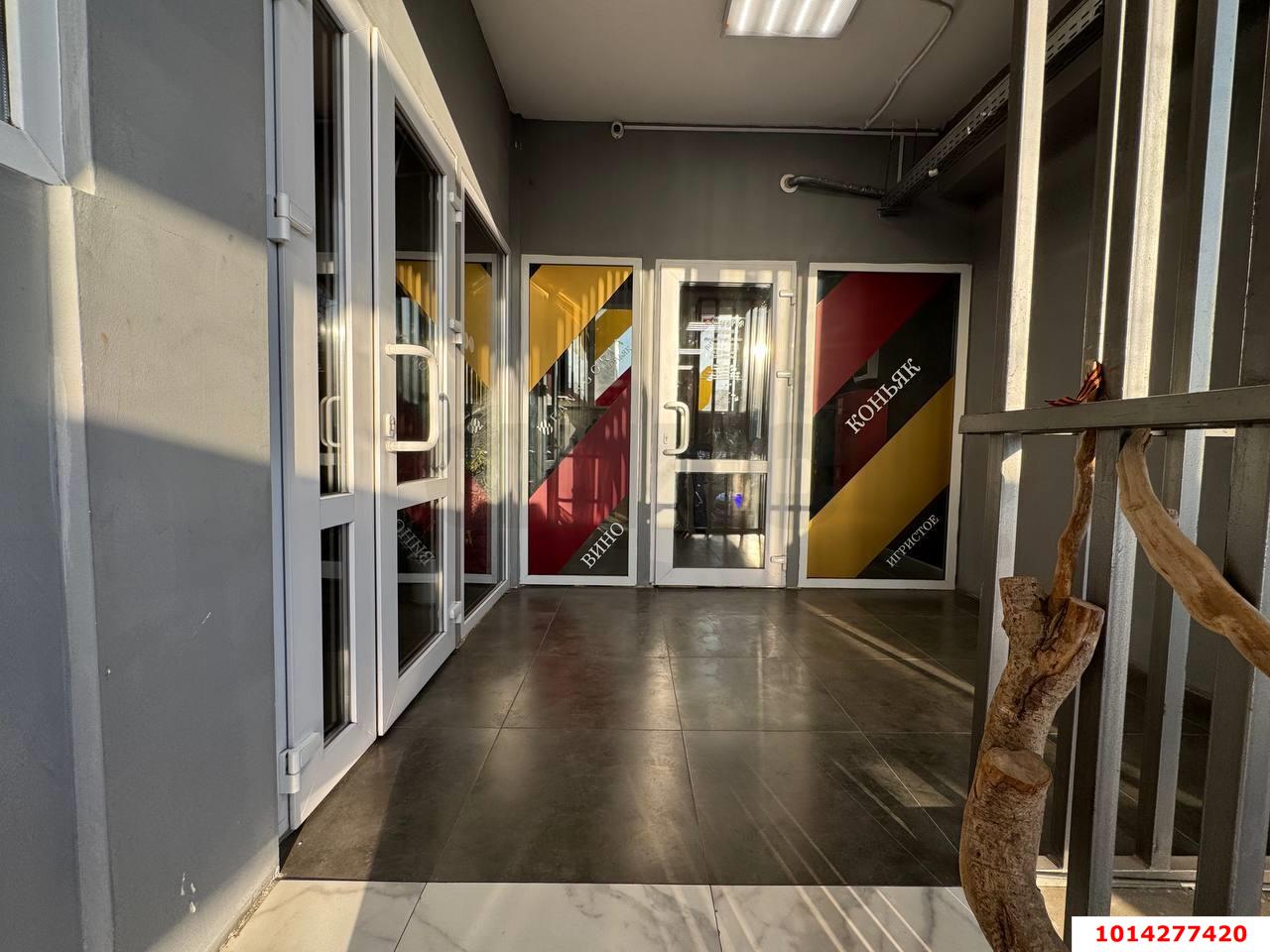 Фото №2: Коммерция 130 м² - Краснодар, Прикубанский внутригородской округ, Завод Радиоизмерительных Приборов, мкр. имени Петра Метальникова, ул. Петра Метальникова, 28А