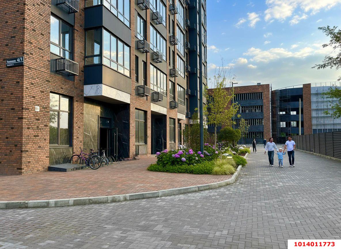 Фото №1: Торговое помещение 156 м² - Краснодар, Фестивальный, ул. Круговая, 4/1