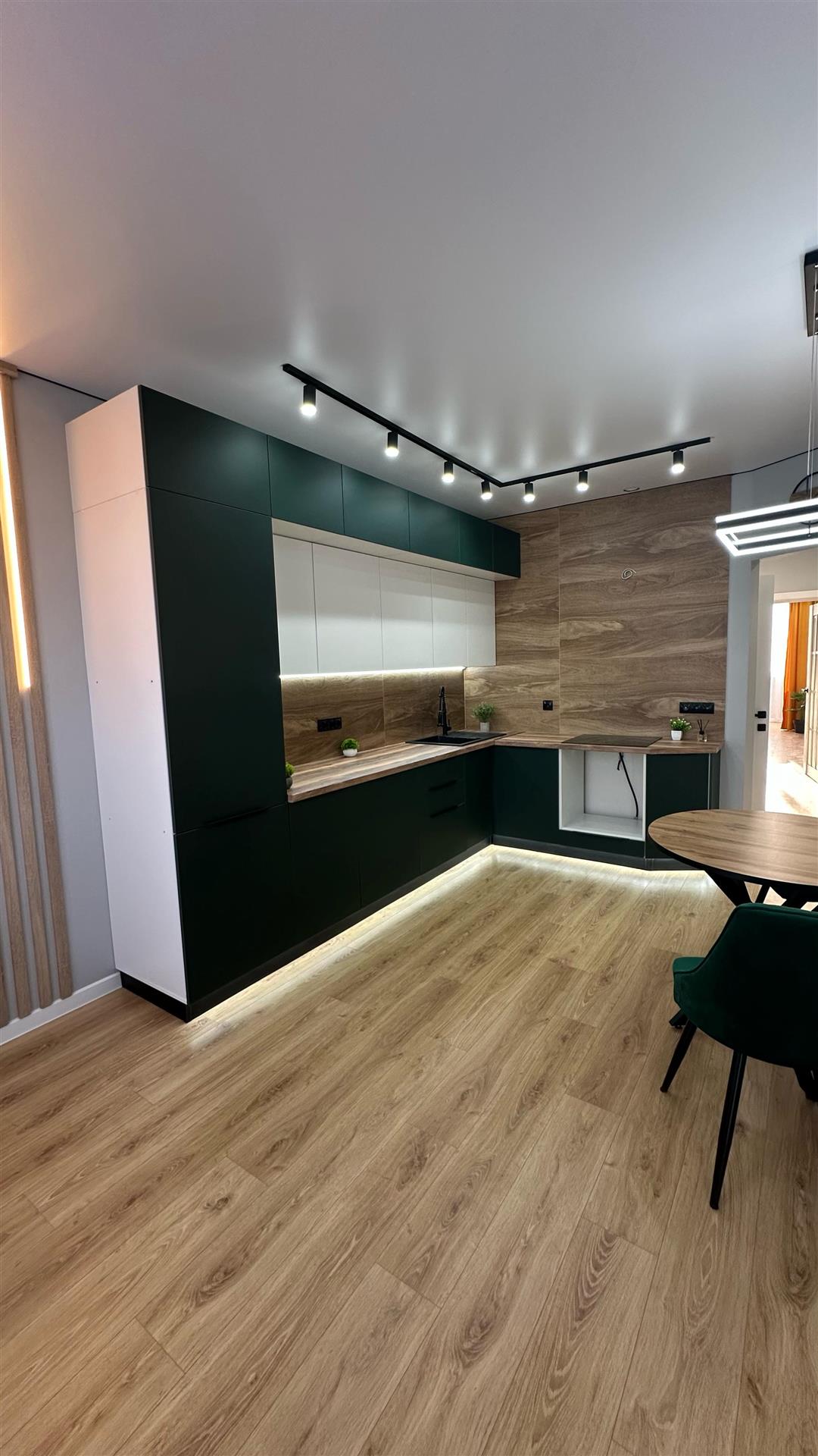 Фото №4: 2-комнатная квартира 57 м² - Российский, мкр. Прикубанский внутригородской округ, ул. Тепличная