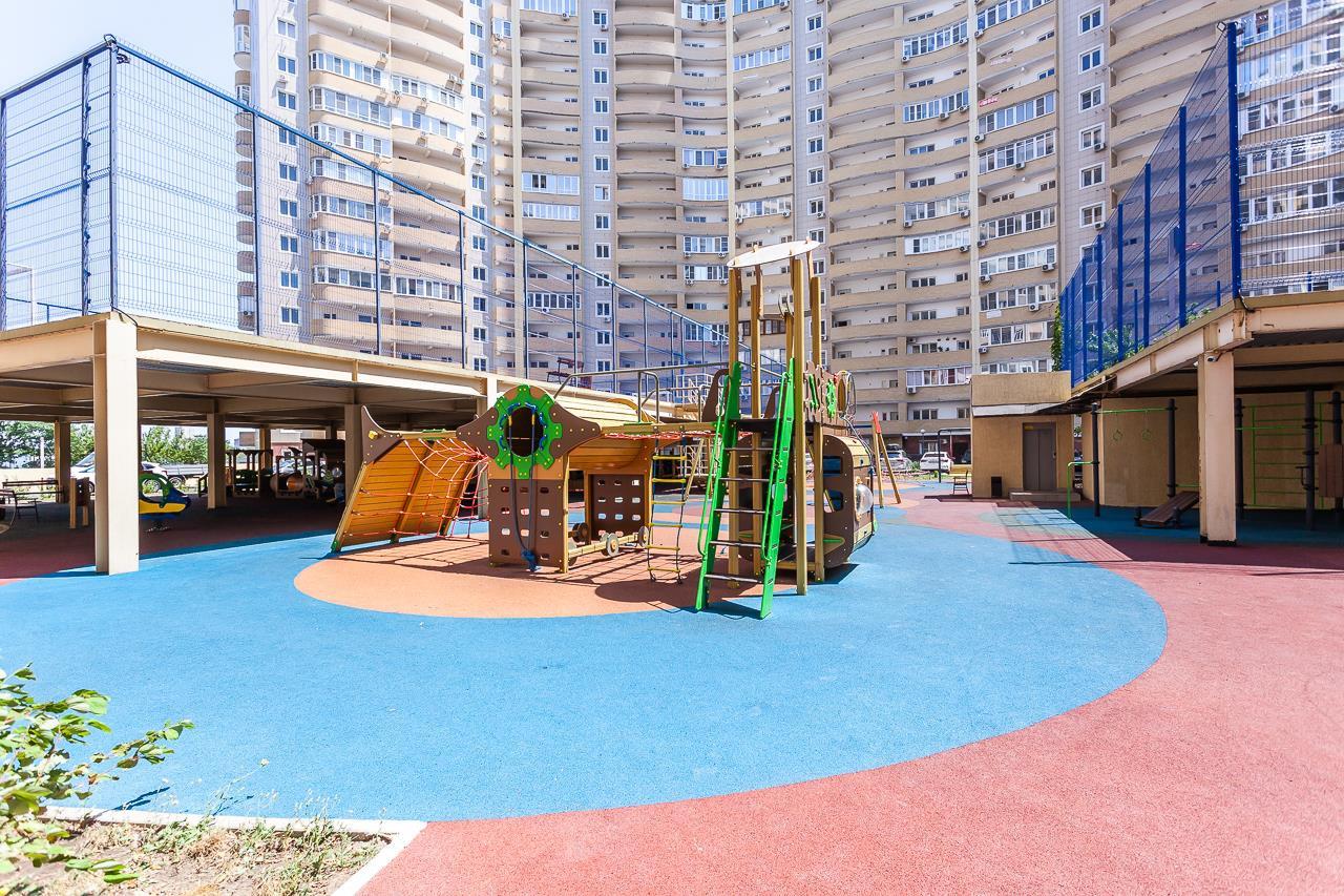 Фото №2: 3-комнатная квартира 110 м² - Краснодар, Центральный внутригородской округ, Дубинка, жилой комплекс Радонеж, мкр. Черёмушки, ул. Вишняковой, 1/23к2