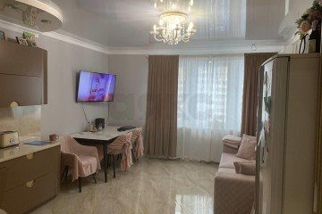 Фото №1: 2-комнатная квартира 73 м² - Краснодар, мкр. жилой комплекс Аквамарин, ул. Уральская, 75/4