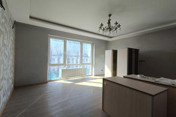 Фото №1: 2-комнатная квартира 74 м² - Краснодар, мкр. Камвольно-суконный Комбинат, ул. Сормовская, 13