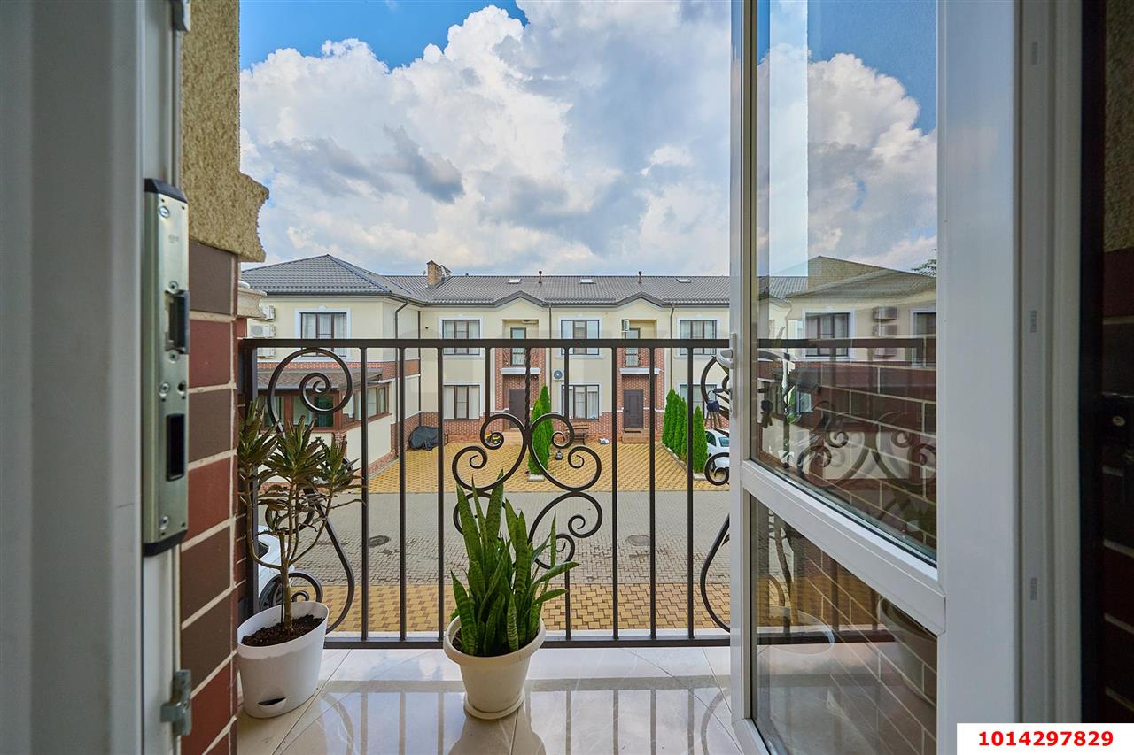 Фото №8: Таунхаус 118 м² + 1.8 сот. - Краснодар, Фестивальный, пер. Архитектора Петина, 3/1