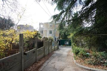 Фото №3: Земельный участок 4.3 сот. - Ялта, ул. Свердлова, 32