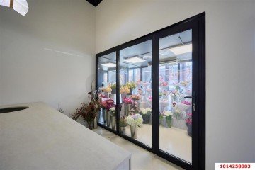 Фото №2: Торговое помещение 49 м² - Краснодар, мкр. жилой комплекс Самолёт-4, ул. Константина Гондаря, 103