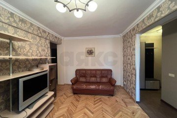 Фото №2: 3-комнатная квартира 58 м² - Краснодар, мкр. Западный внутригородской округ, ул. Красная, 149