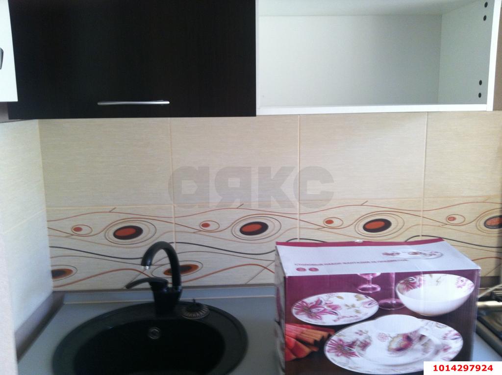 Фото №2: 3-комнатная квартира 58 м² - Краснодар, Западный внутригородской округ, ул. Красная, 149