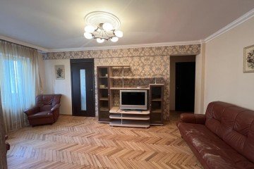 Фото №1: 3-комнатная квартира 58 м² - Краснодар, мкр. Западный внутригородской округ, ул. Красная, 149