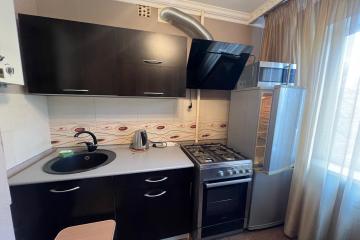 Фото №1: 3-комнатная квартира 58 м² - Краснодар, мкр. Западный внутригородской округ, ул. Красная, 149