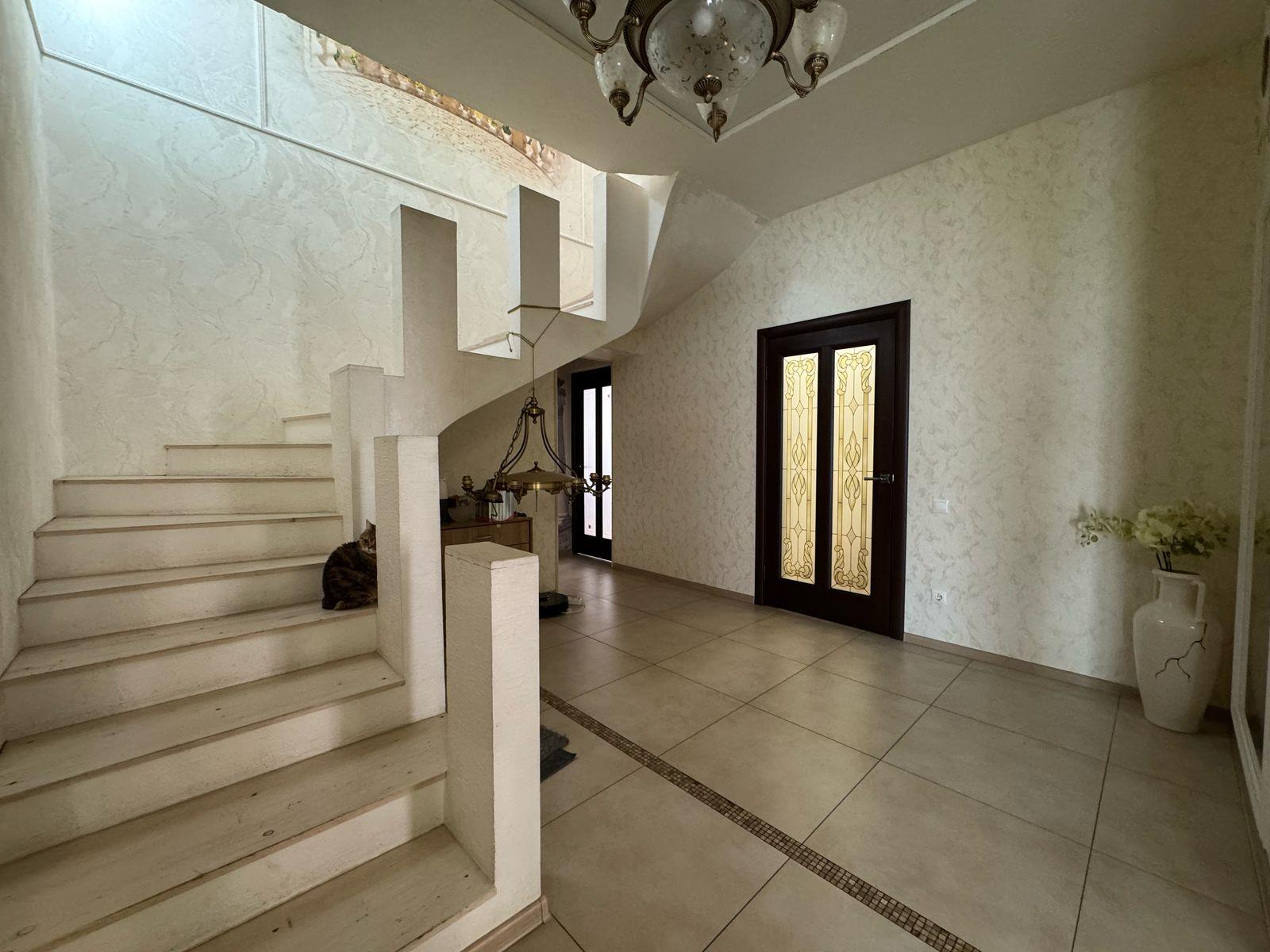 Фото №8: Дом 195 м² + 7.8 сот. - Краснодар, Прикубанский внутригородской округ, Калинино, мкр. Завод Радиоизмерительных Приборов, ул. Геодезическая, 23