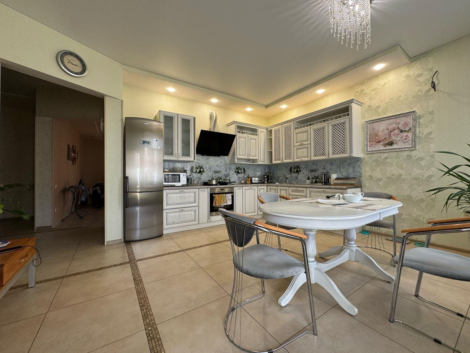 Фото №7: Дом 195 м² + 7.8 сот. - Краснодар, Прикубанский внутригородской округ, Калинино, мкр. Завод Радиоизмерительных Приборов, ул. Геодезическая, 23