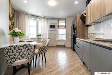 Фото №1: 2-комнатная квартира 84 м² - Краснодар, мкр. жилой комплекс Краснодар Сити, ул. Шоссе Нефтяников, 18к2