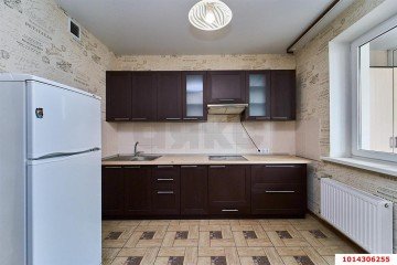 Фото №1: 1-комнатная квартира 39 м² - Краснодар, мкр. Светлоград, ул. Красных Партизан, 1/3к1