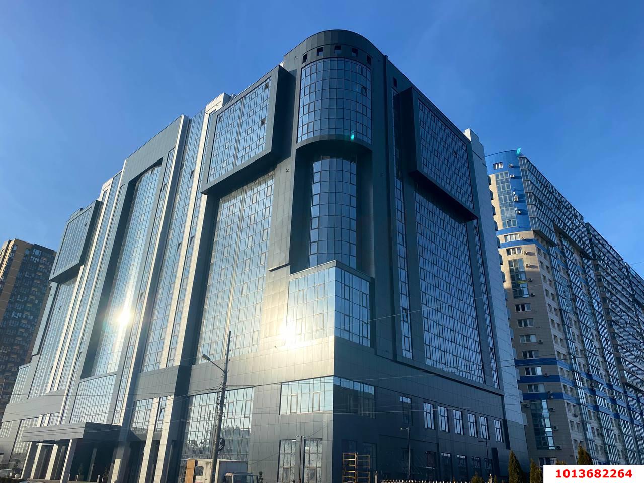 Фото №1: 2-комнатная квартира 65 м² - Краснодар, Карасунский внутригородской округ, Хлопчато-бумажный Комбинат, мкр. жилой комплекс Гранд Пэлэс, ул. Уральская, 75/6