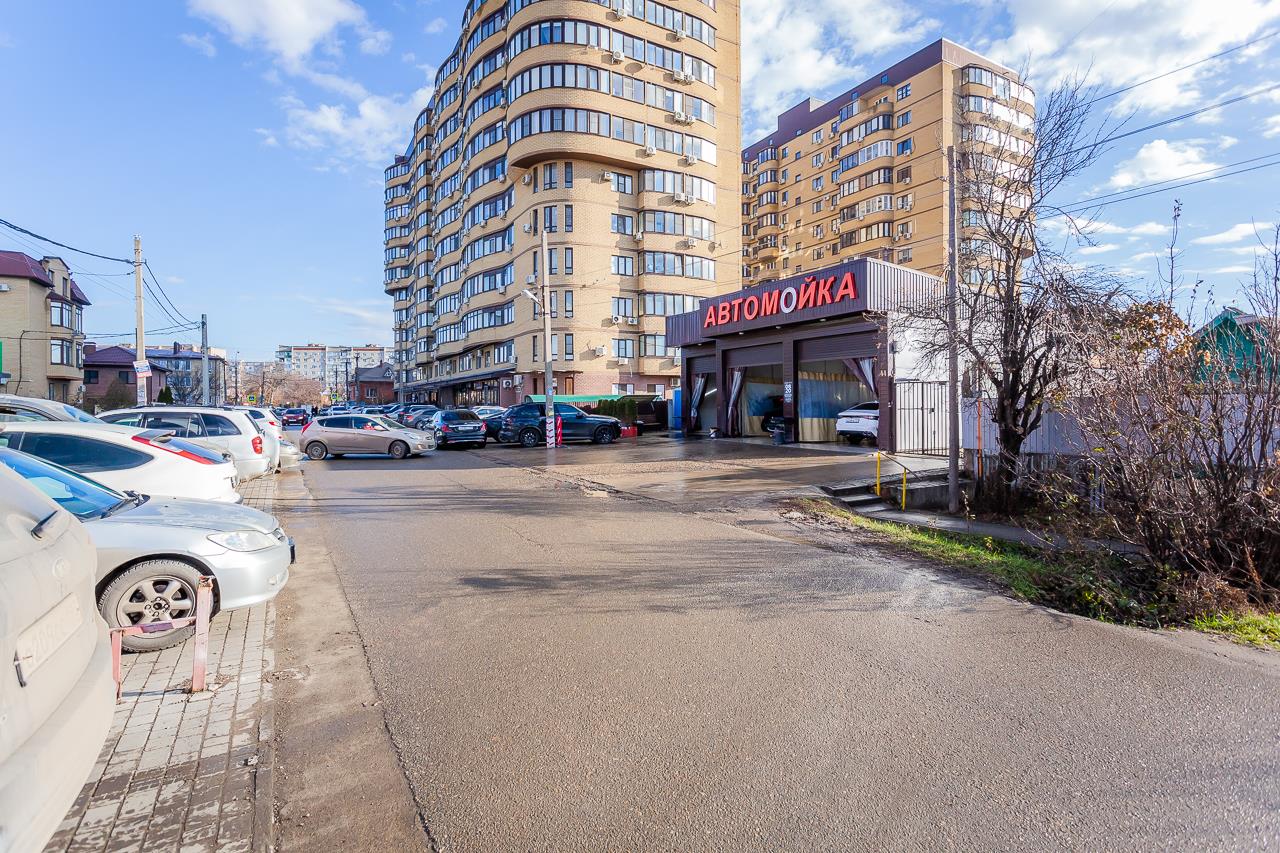 Фото №3: Коммерция 250 м² - Краснодар, Карасунский внутригородской округ, мкр. Камвольно-суконный Комбинат, ул. 1-я Заречная, 42