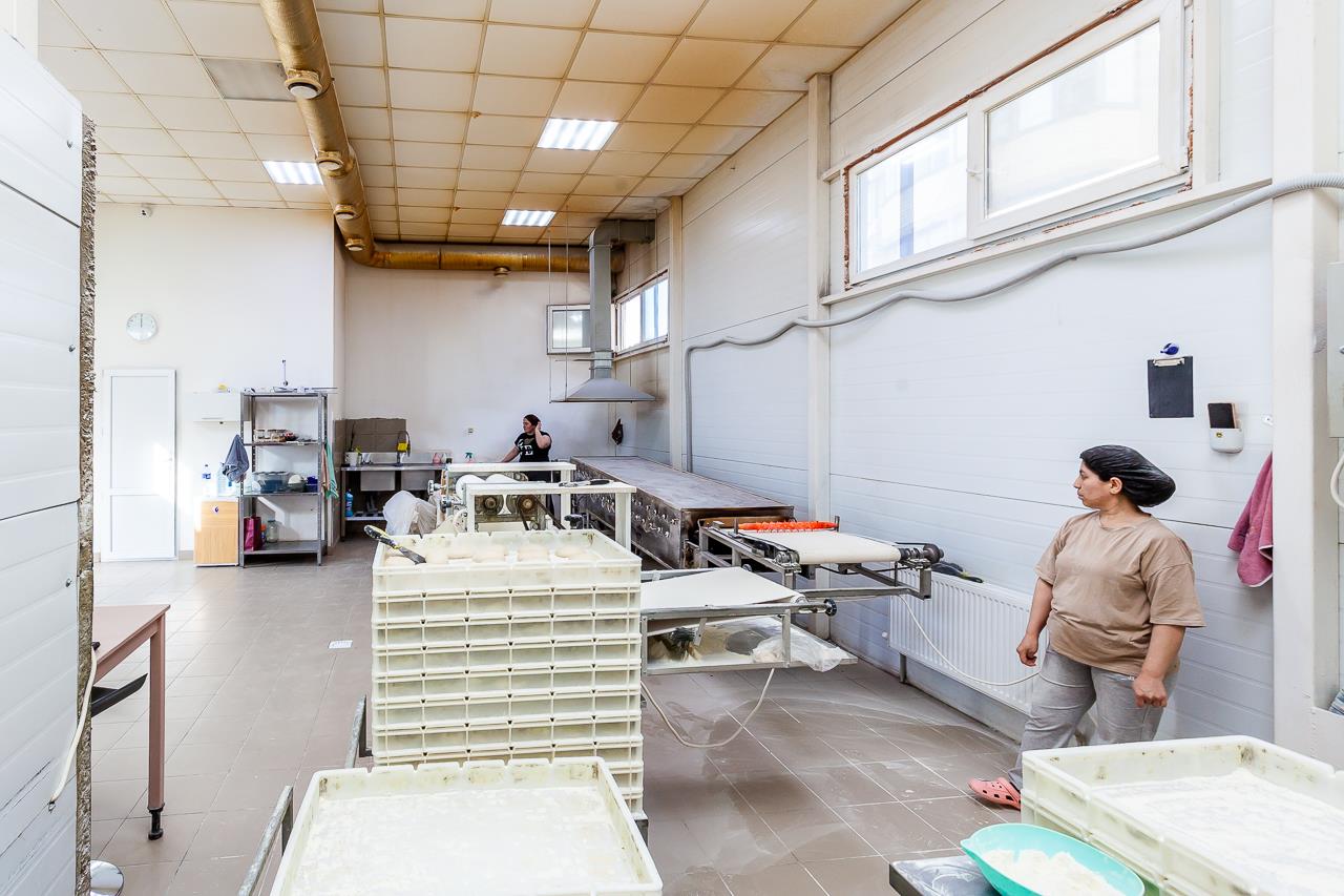 Фото №10: Коммерция 250 м² - Краснодар, Карасунский внутригородской округ, мкр. Камвольно-суконный Комбинат, ул. 1-я Заречная, 42