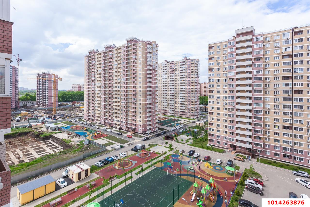 Фото №1: 1-комнатная квартира 37 м² - Краснодар, жилой комплекс Бауинвест, ул. Героев-Разведчиков, 11/3