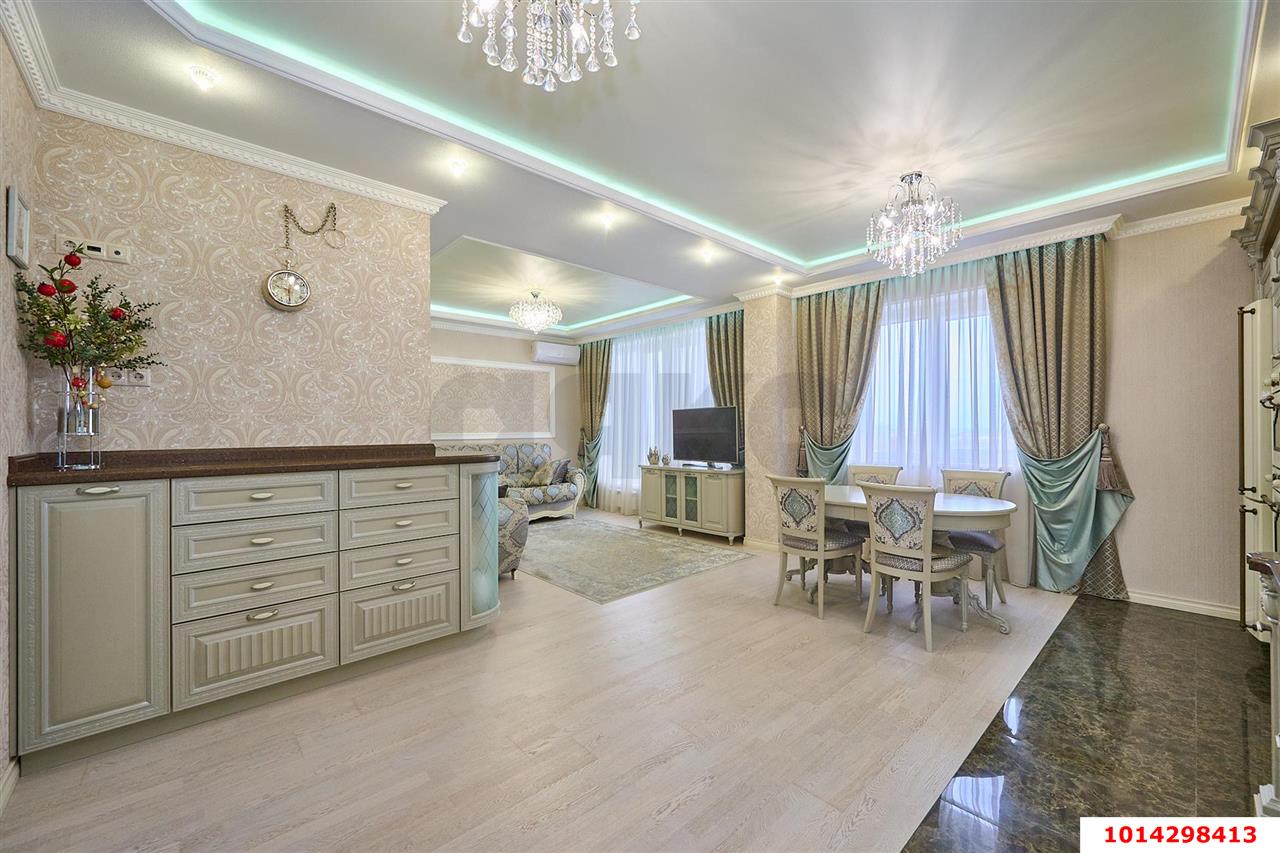 Фото №1: 3-комнатная квартира 135 м² - Краснодар, Центральный, ул. Постовая, 23