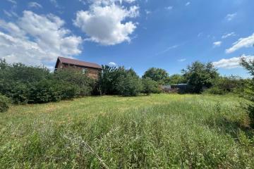 Фото №1: Земельный участок 6 сот. - Российский, мкр. Прикубанский внутригородской округ, ул. Бисерная, 8