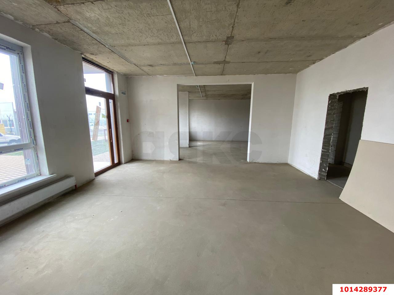 Фото №2: Торговое помещение 327 м² - Новая Адыгея, жилой комплекс Баланс, ул. Береговая