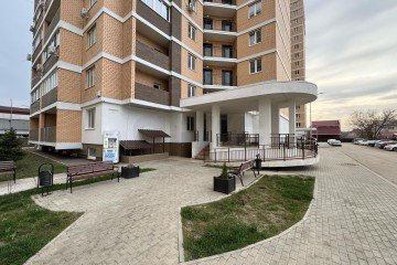 Фото №2: 1-комнатная квартира 45 м² - Краснодар, мкр. жилой комплекс Жемчужина, ул. имени Ф.И. Шаляпина, 30/1к1